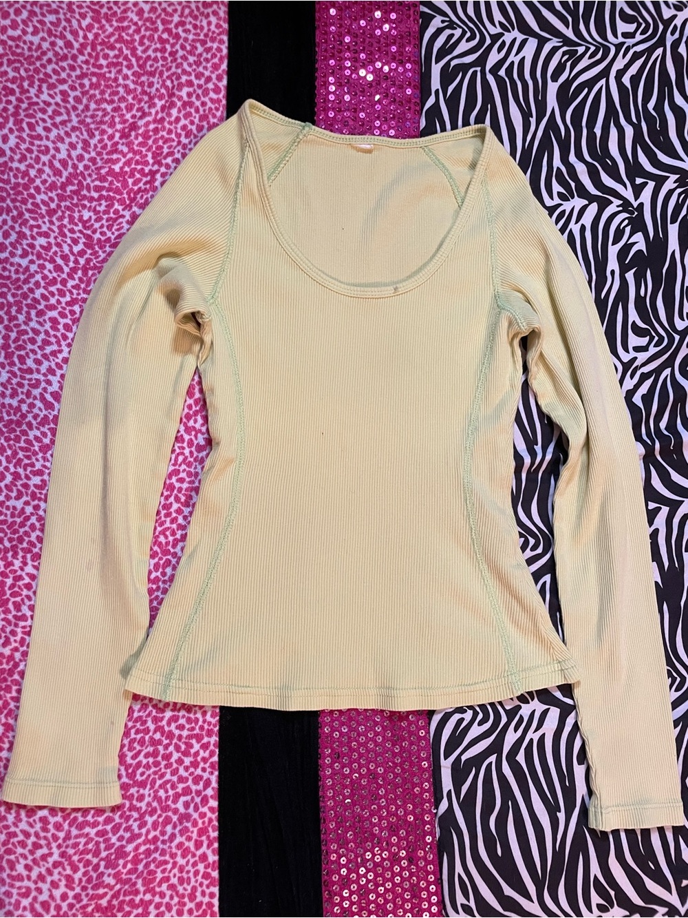 Women’s Scoop Neck Long Sleeve Ribbed Top - Light Yellow